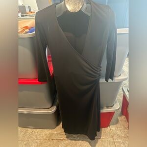 Elegant Black Wrap Dress p76